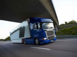 One-Blue-Truck-320x240.jpg