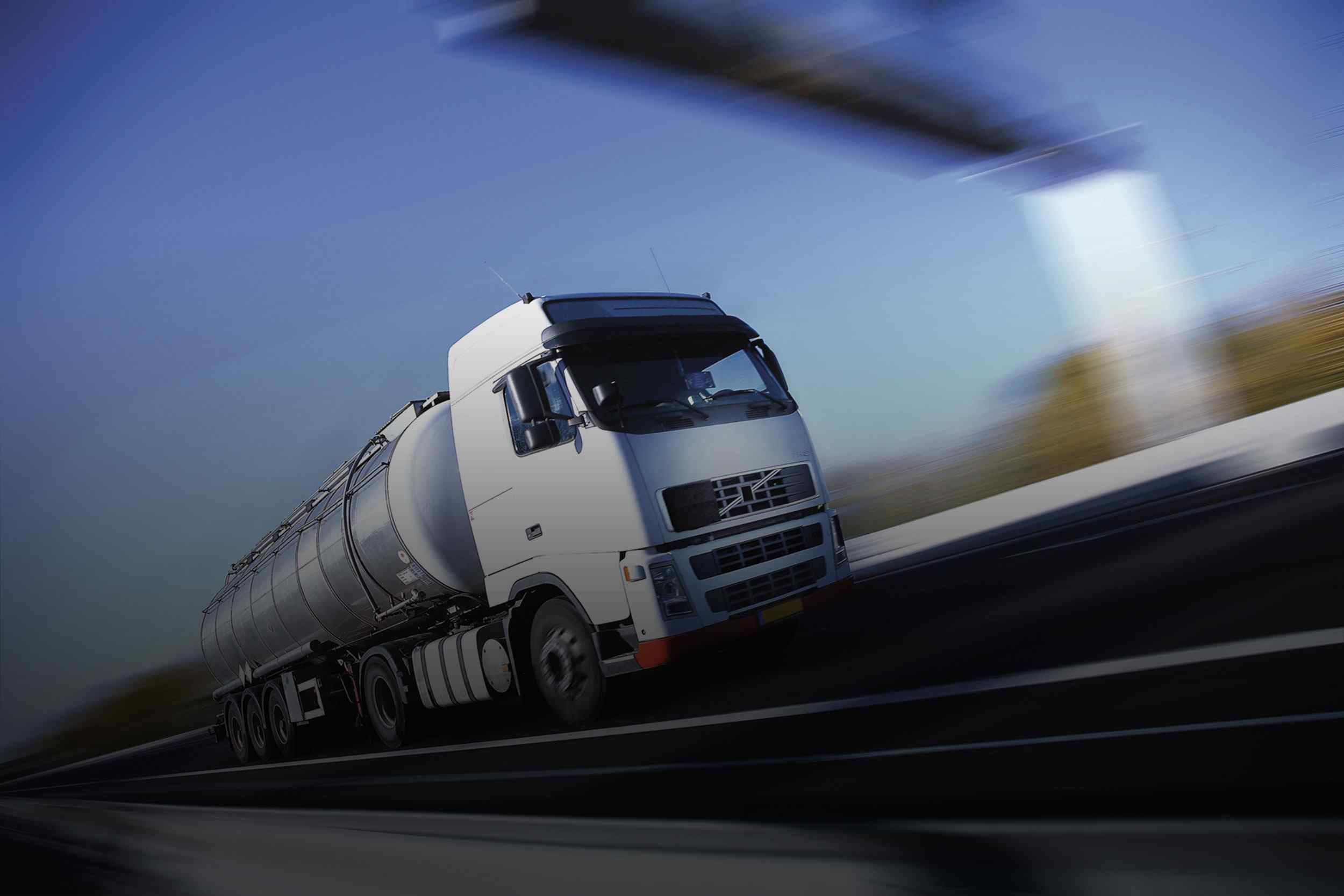 https://dcandlogistics.co.za/wp-content/uploads/2015/09/White-Truck-single.jpg